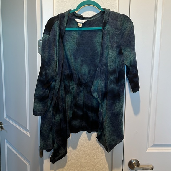 Beautiful Combo tank and sweater. - Picture 5 of 8